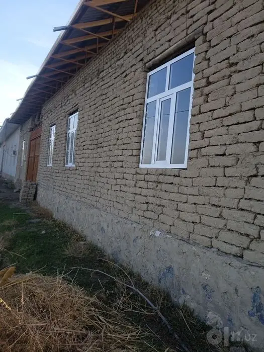 12 sotixliy uy sotiladi yoki krartira bo‘lsa kilishiladi