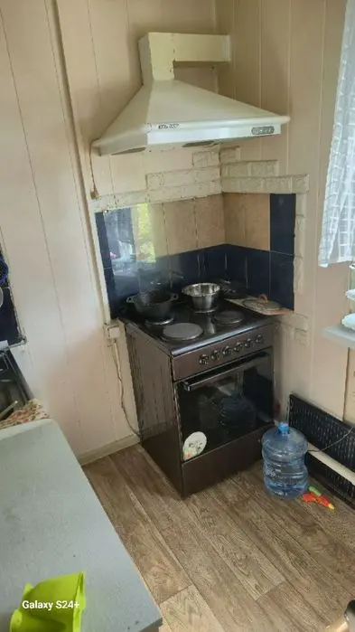 Продам 2 комнатную квартиру Спутник 8 Янгихает 42м² 3 школа