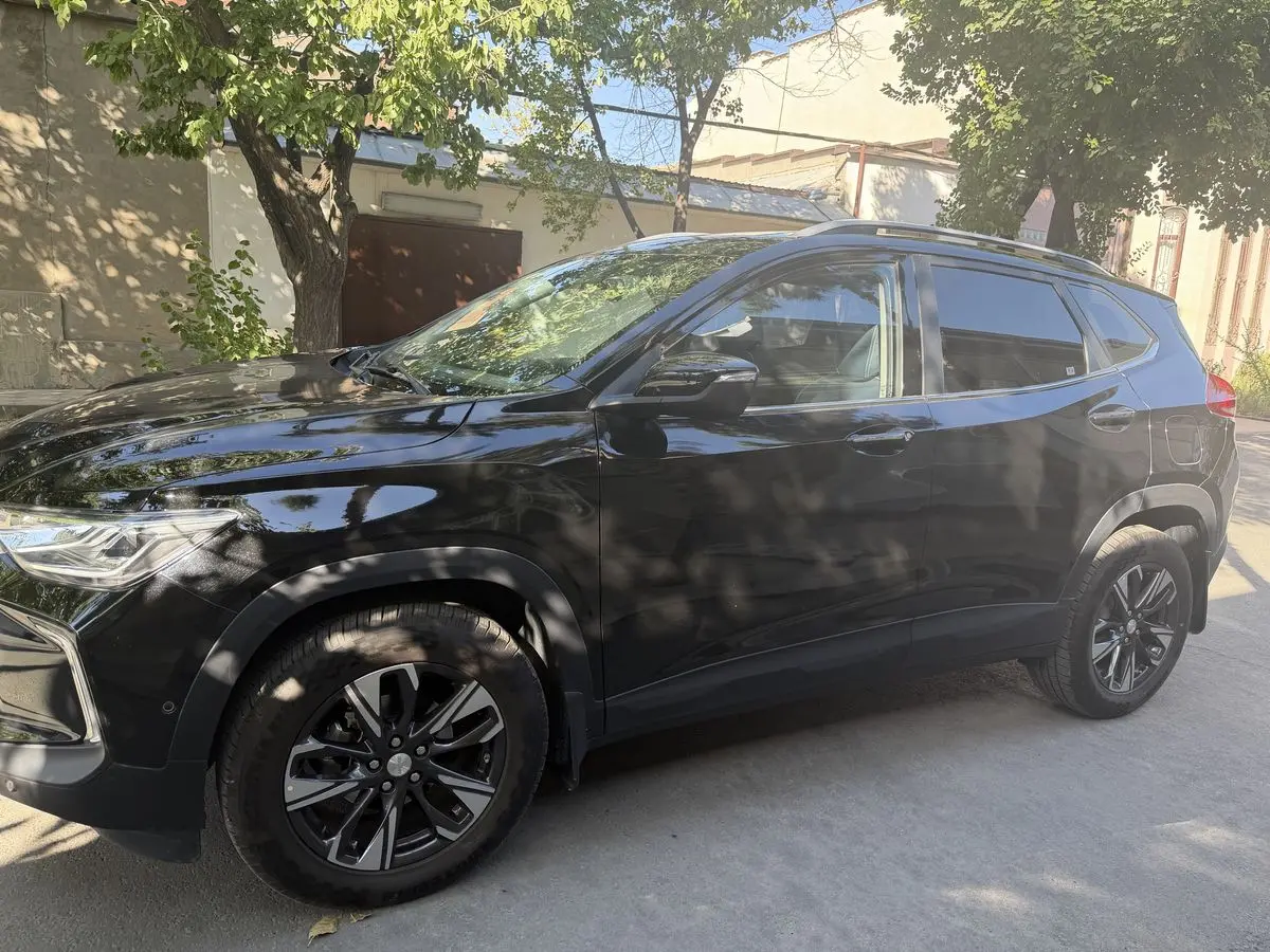 Tracker 2 premer