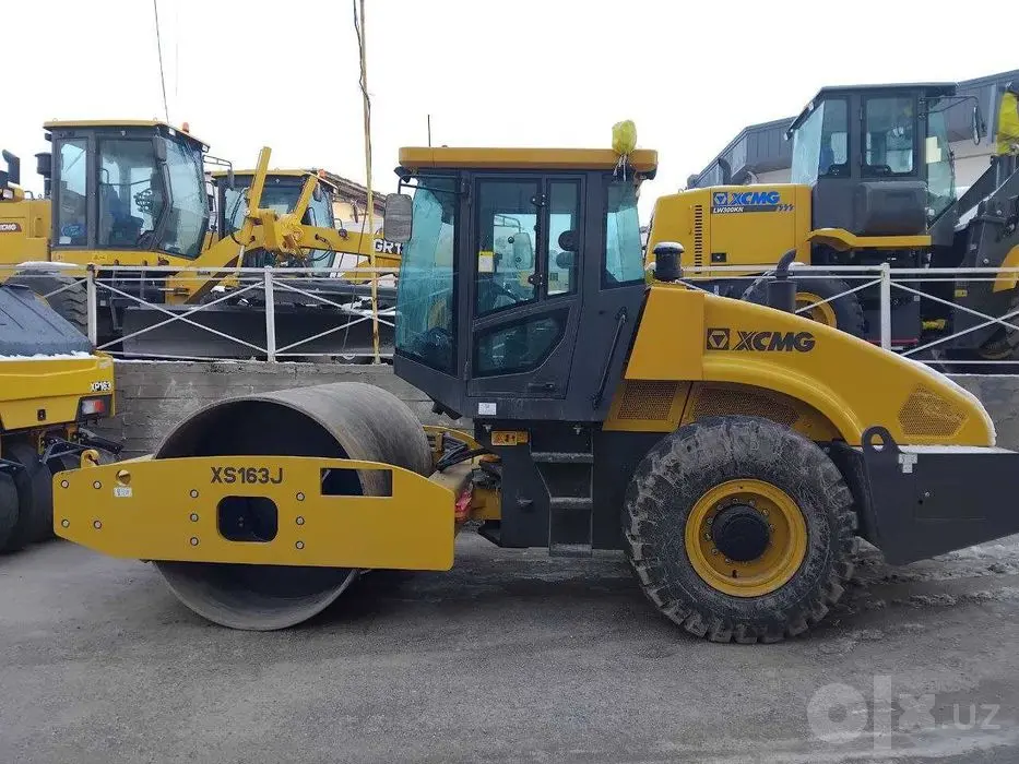 XCMG XMR403 (4 тонна) Икки валли виброкаток