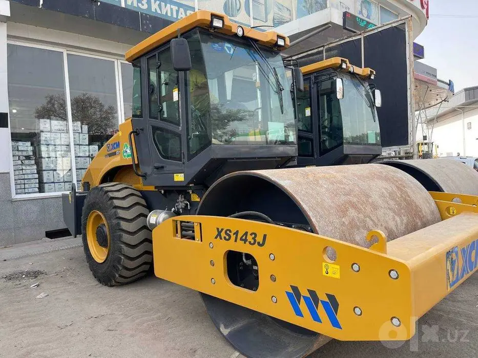 XCMG XMR403 (4 тонна) Икки валли виброкаток
