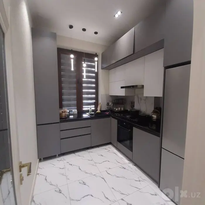Продается 3х ком кв-ра, ЖК Гавхар Пойтахт, ор-р: ул. А.Кодырий, 100м²