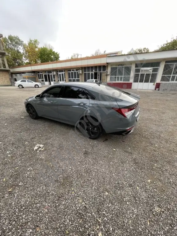 Hyundai elantra 2021