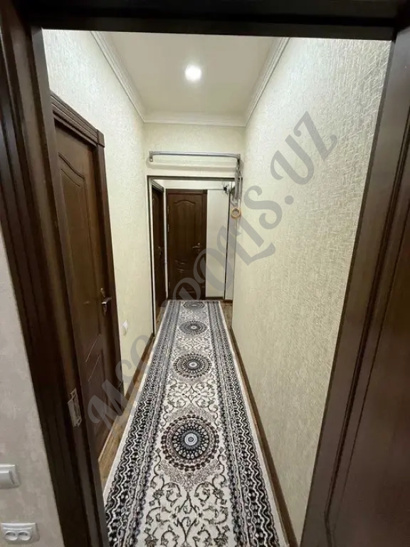 Продаю Квартиру Юнусабад-7 4/4/4