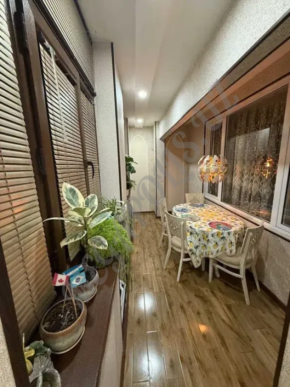 Продаю Квартиру Юнусабад-7 4/4/4