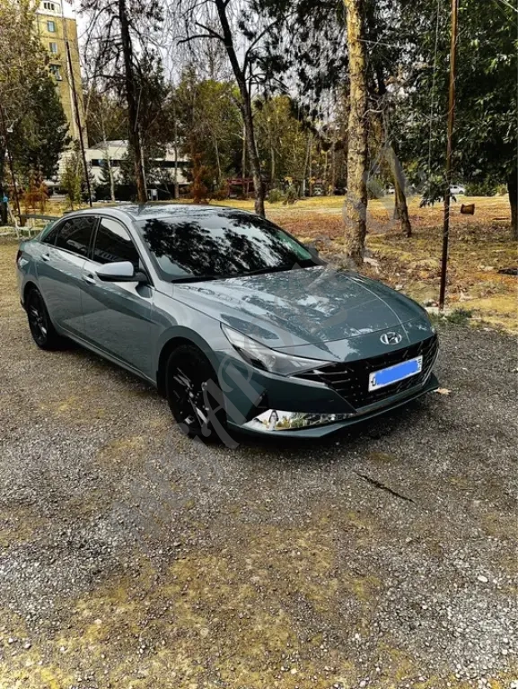 Hyundai elantra 2021