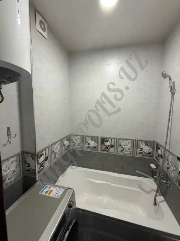 Продаю Квартиру Юнусабад-7 4/4/4