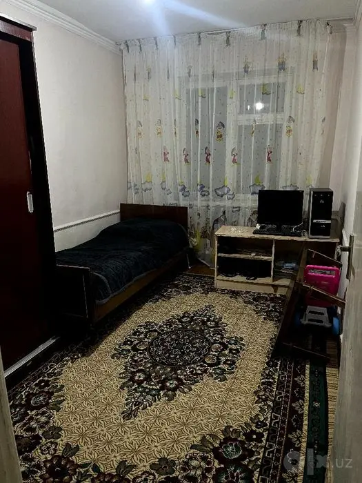 3-х комнатная в центре Чирчика