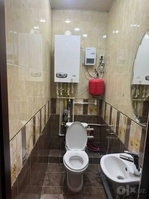 Cрочно Продаю 4/3/5 кв на карасу-2