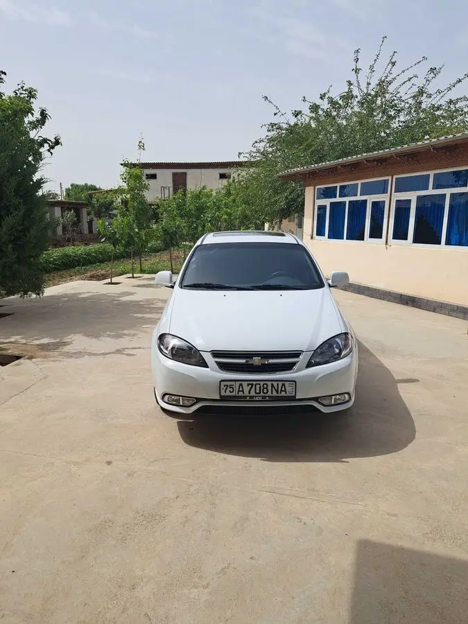 Автомашина тез сотилади