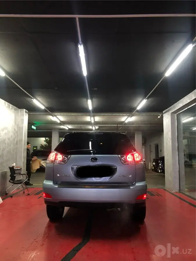 Продается Lexus rx350  состояние хорошая есть царапины итд