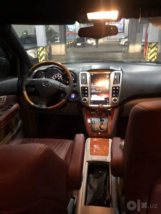 Продается Lexus rx350  состояние хорошая есть царапины итд