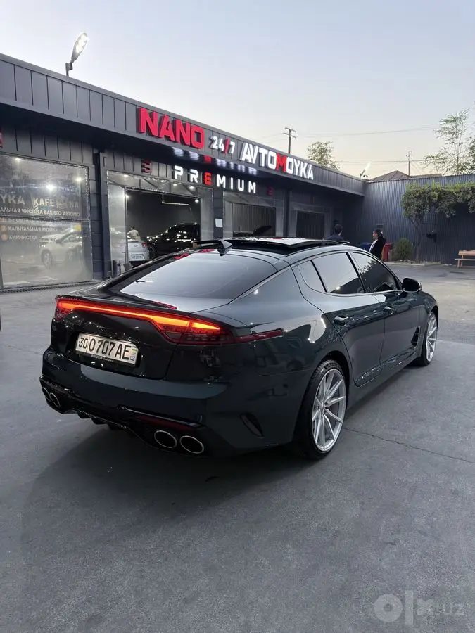 Kia stinger 2023 3.3 turbo
