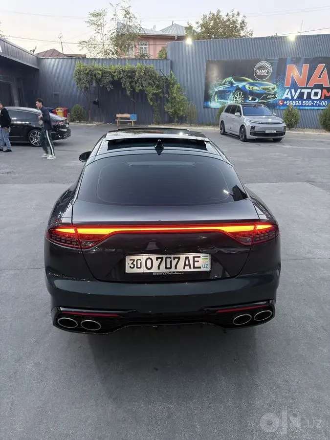 Kia stinger 2023 3.3 turbo