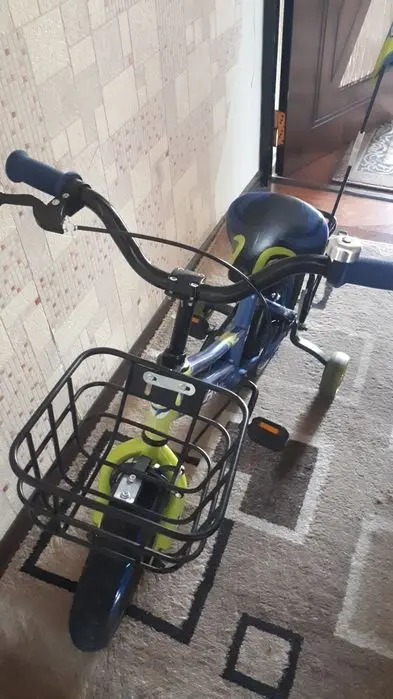 Velosaped sotiladi yangi  3 yosh 2 yoshlar  uchun
