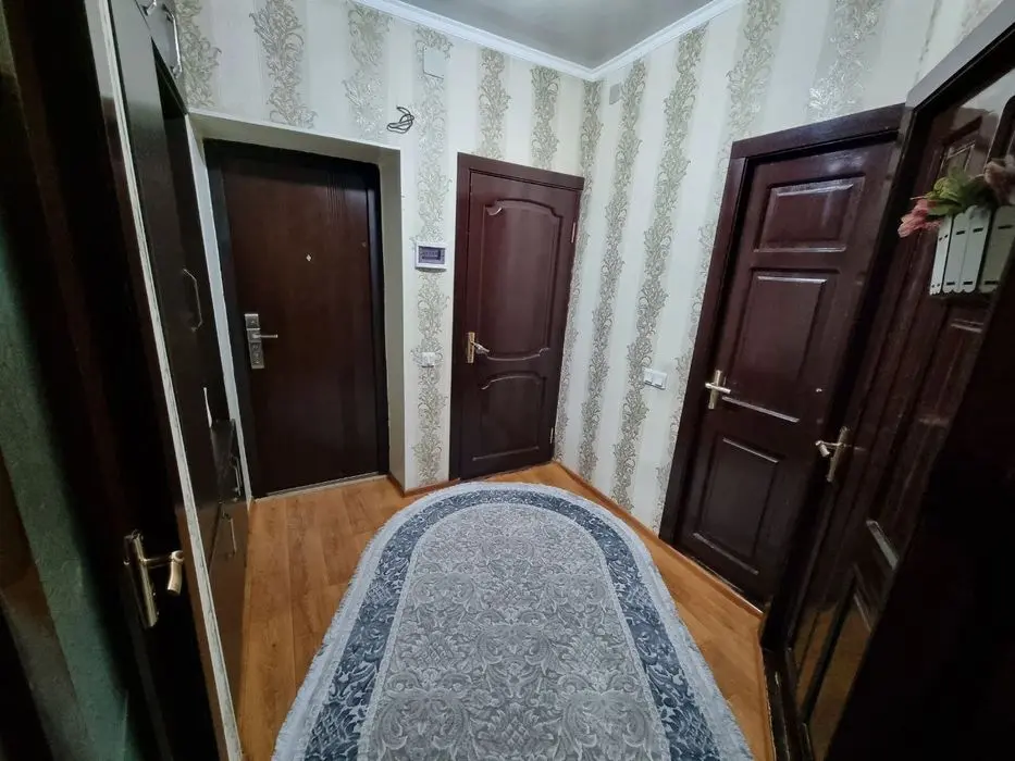 Продаётся 3х комнатная  Квартира