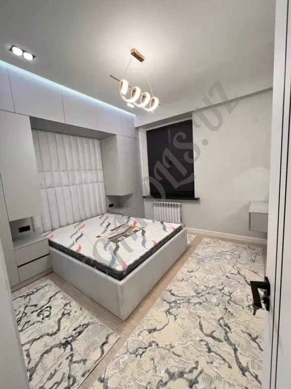 ПРОДАЁТСЯ новосторойка Своя