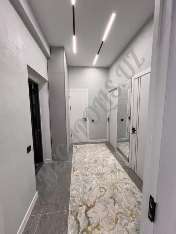 ПРОДАЁТСЯ новосторойка Своя