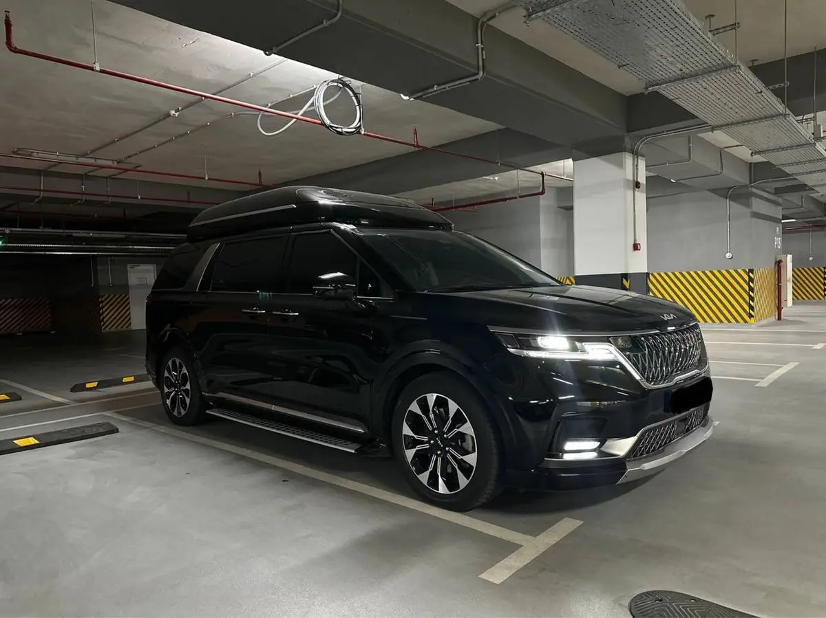 KIA Carnival сотилади