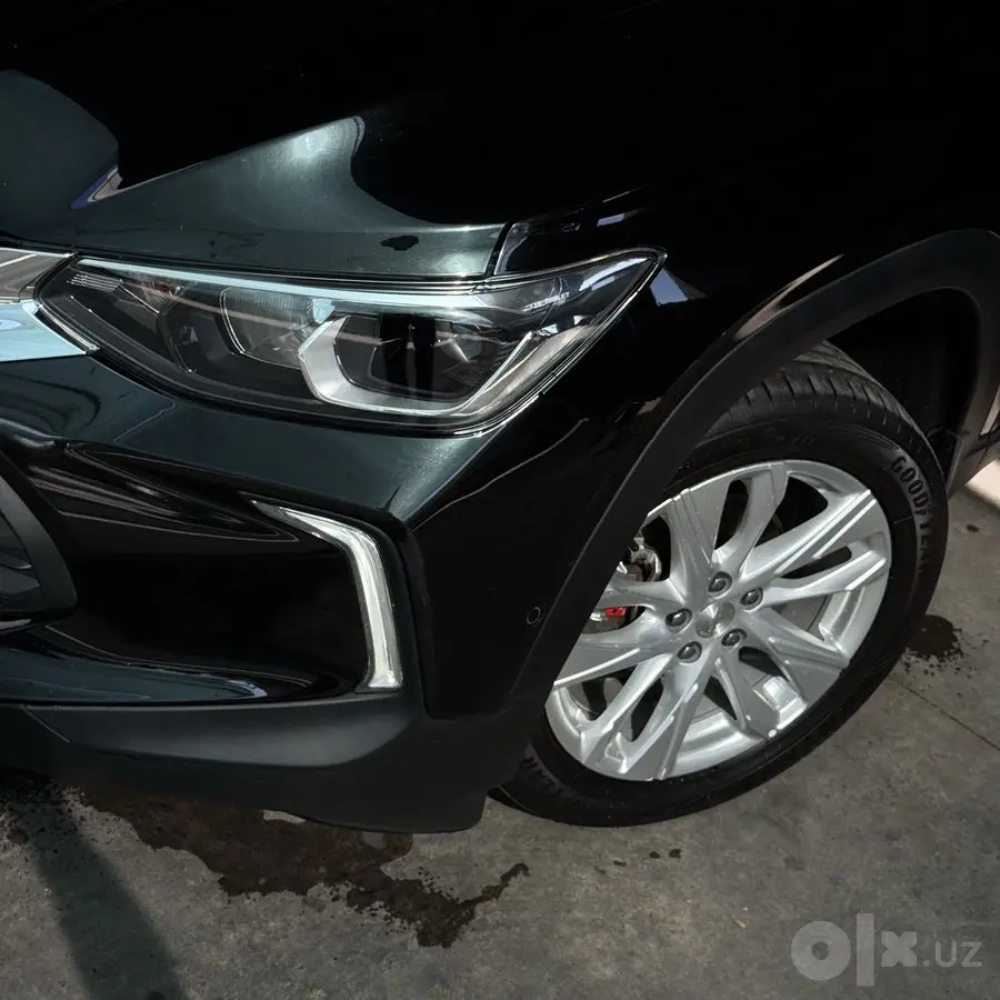 Tracker LTZ 2023 Qora Toza