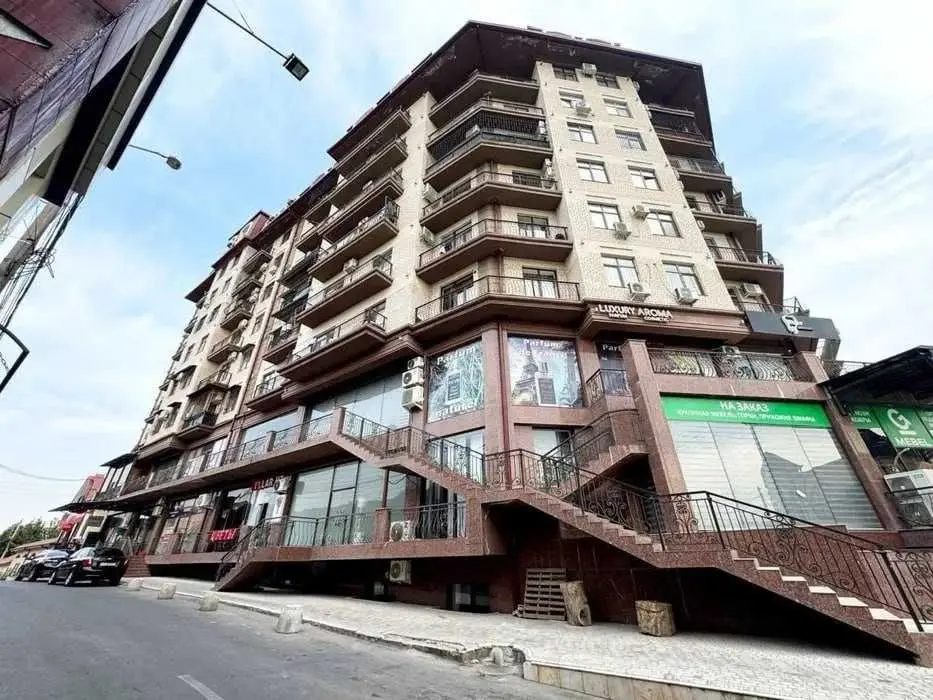 Nikitina Residence от BB-Stroy ул.Олтинтепа Циолковская Площадь;90 м²