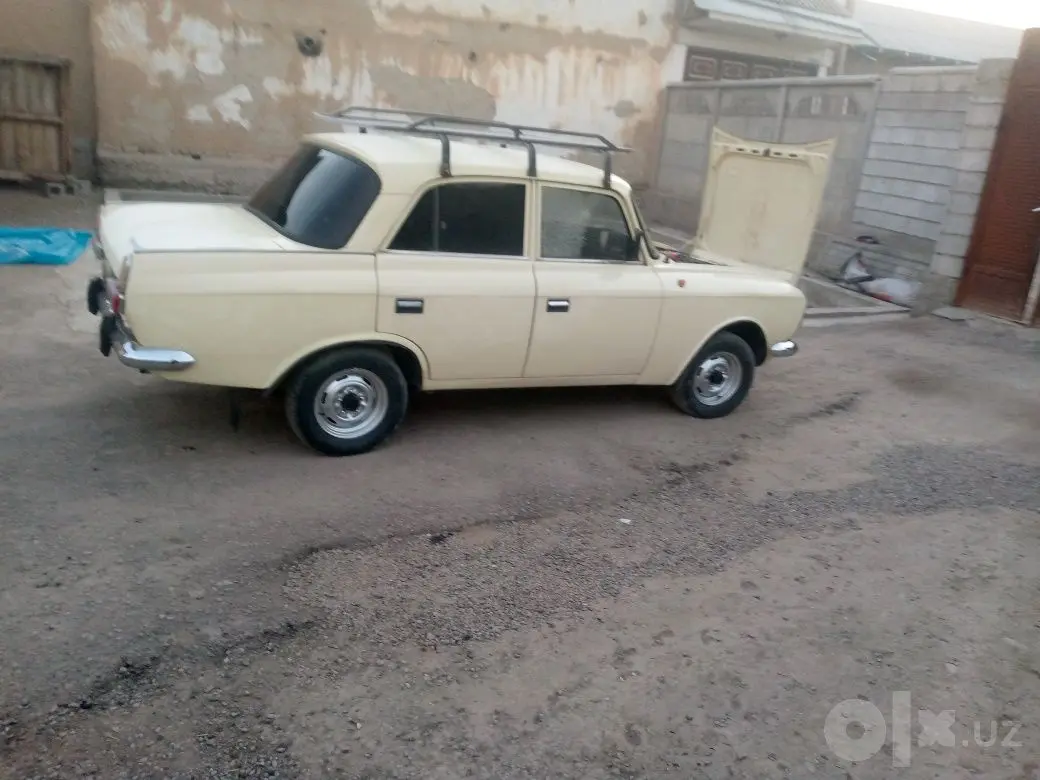 Москвич 412 сотилади