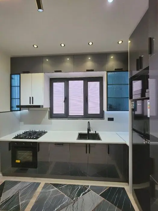 Срочно продается 2х ком квартира, ор-р: ул. Фаргона Йули, 43м²