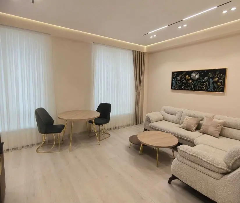 Koh-Ota   шайхан подключ себзар Центр 2ком Площадь: 55м2 ;