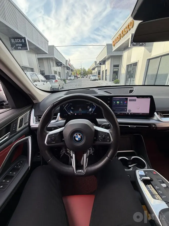 BMW iX1 xDrive30, 2023 год с пробего