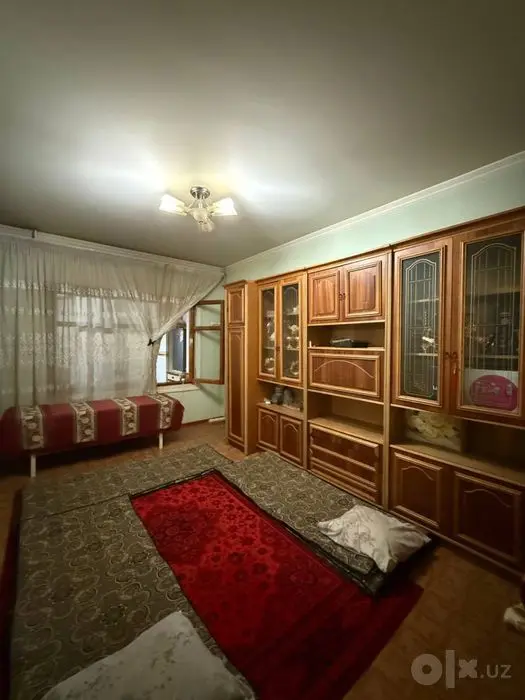 СОТИЛАДИ! ПРОДАЮ! СРОЧНО! Сергели-7.  3/1/9 метро рядом два балкона