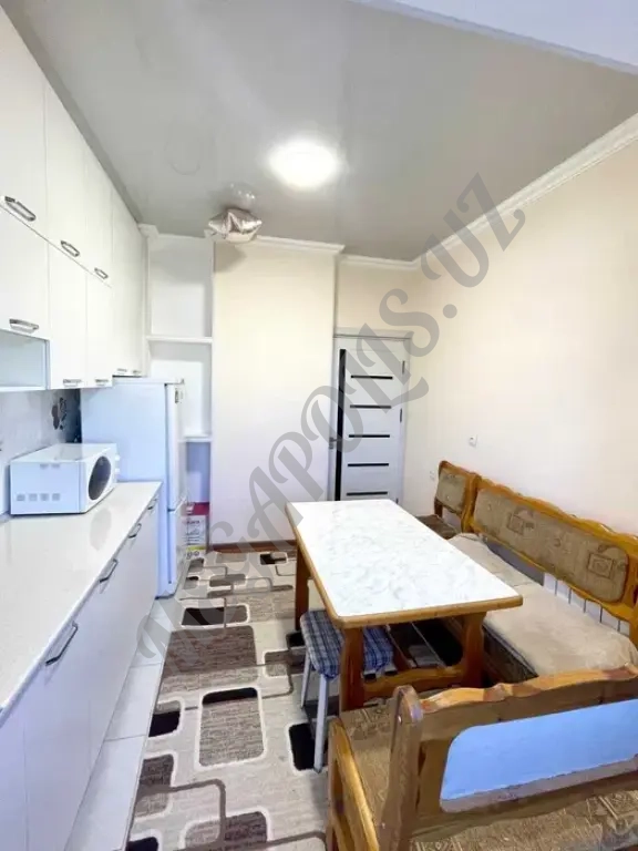 Продаётся квартира 2/8/9 на Дружбе Народов