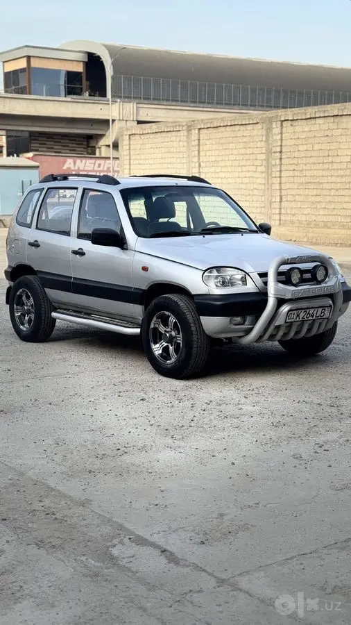 Niva chevrolet 2003 yil toza