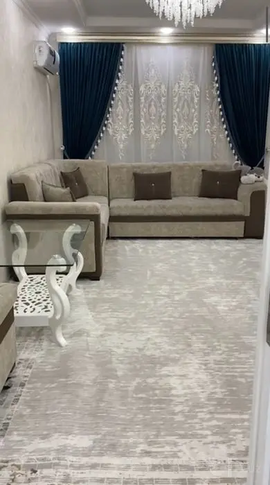 Уй сотилади ! Корасуа массиви 3 хонали 65 кв,м 6 этаж 7 этажли дом