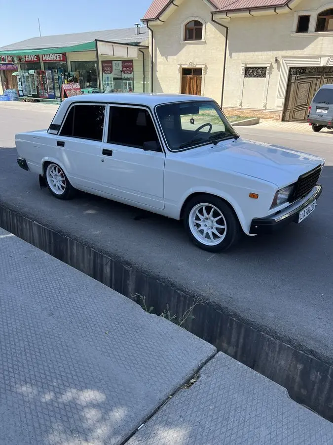 Vaz 2107 idial holata