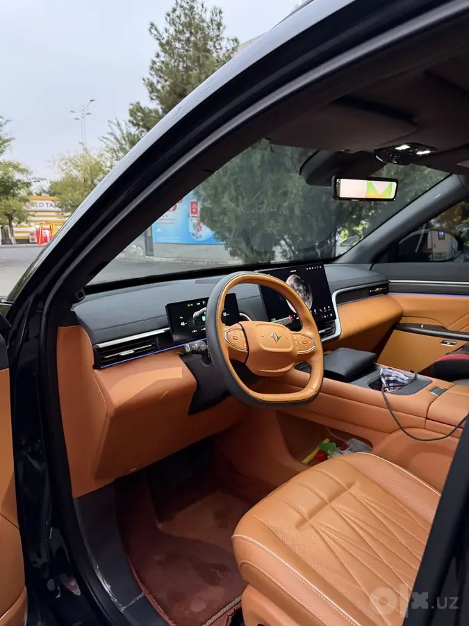 Dongfeng 008 Ultra Hybrid (Gibrid)