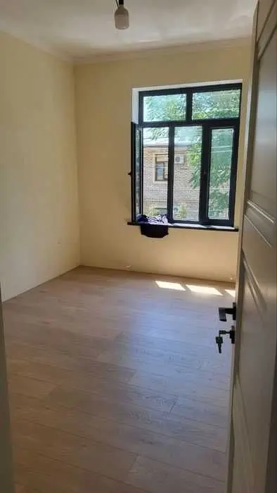 Срочно! Коммерческое помещение 250 м² — ул. Ивлева Мирабадский