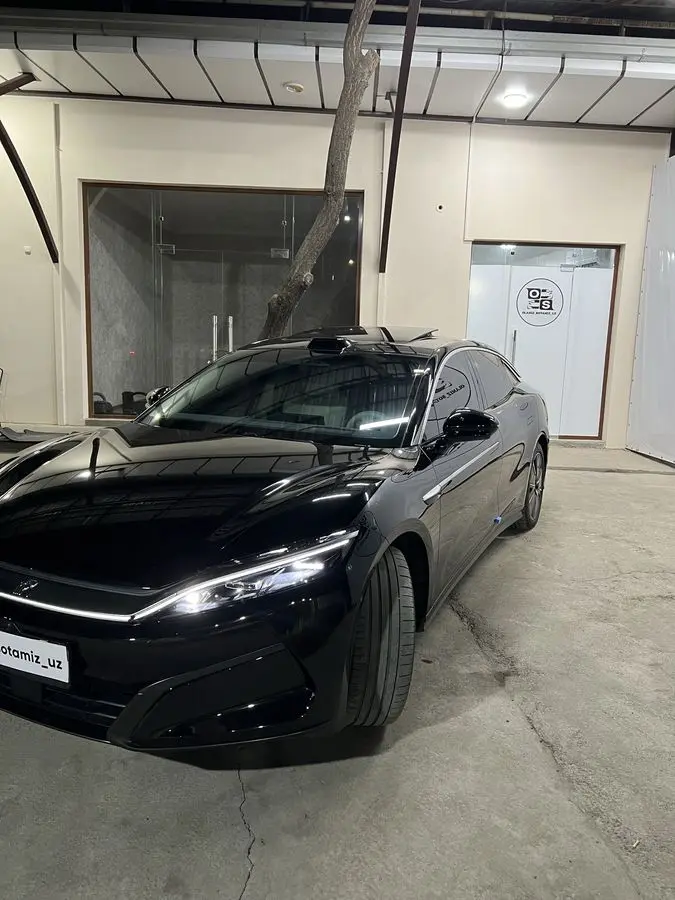 BYD HAN L 2025 yil