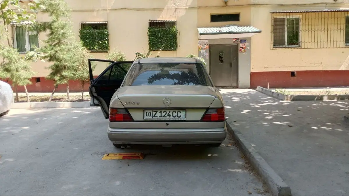 Мерседес бенз w 124