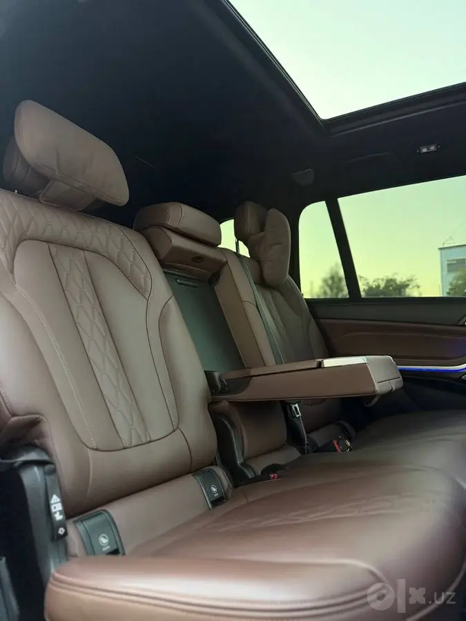 BMW X7 xDrive 40i full