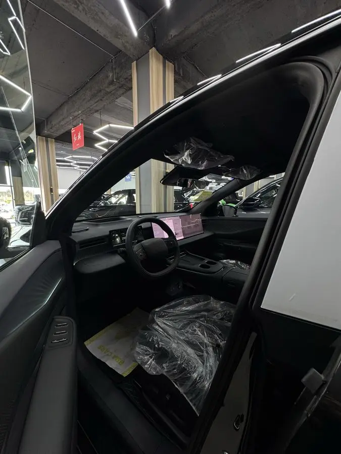 Nissan NX8 300 MAX