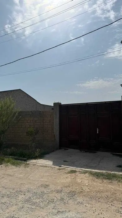 Нархи тушди 38 000$ га  4,15 сотка ЕР сотувда 3 кахрамон Гишт Куприк.