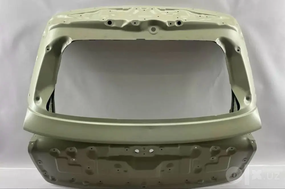 Крышка багажника LiXiang L9