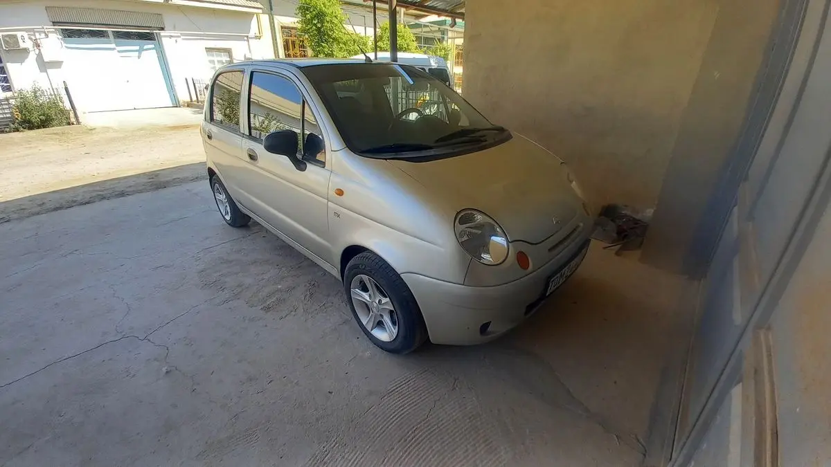 2006 matiz sotiladi