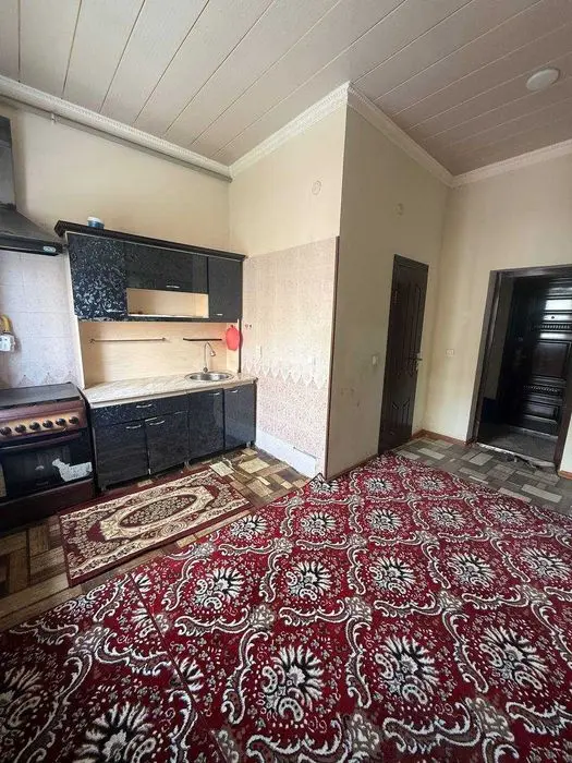 янги домдан 2 хона килинган 5 микрн дан квартира сотилади
