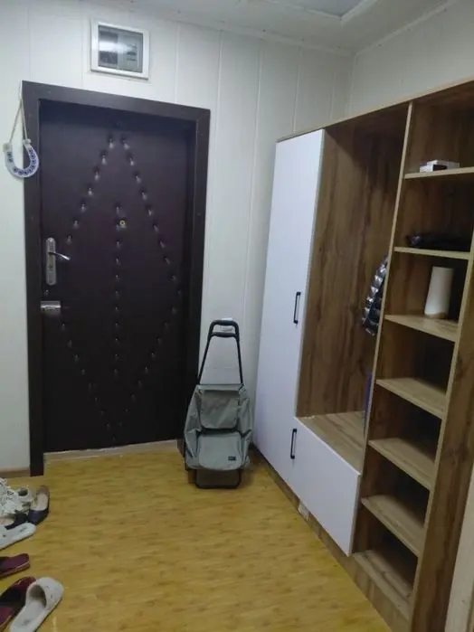 1 хонали квартира 7 микрарайон 1 этаж, подвпли хам бор угловой