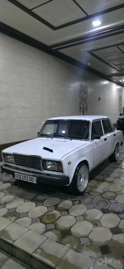 Vaz 2107 sotladi