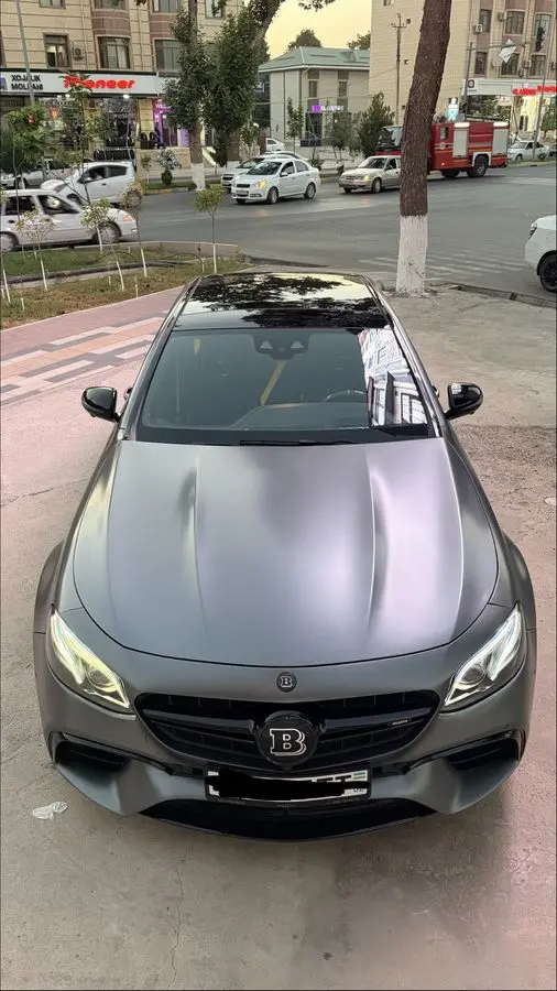 Mercedes benz AMG W213 E63s