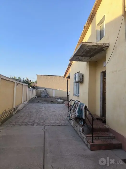 Kotej (katej коттедж) sotiladi 6 sothli hovli