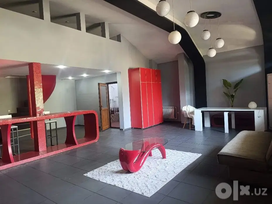 Сдаётся 2-комн Луначарское ш., 150 м²