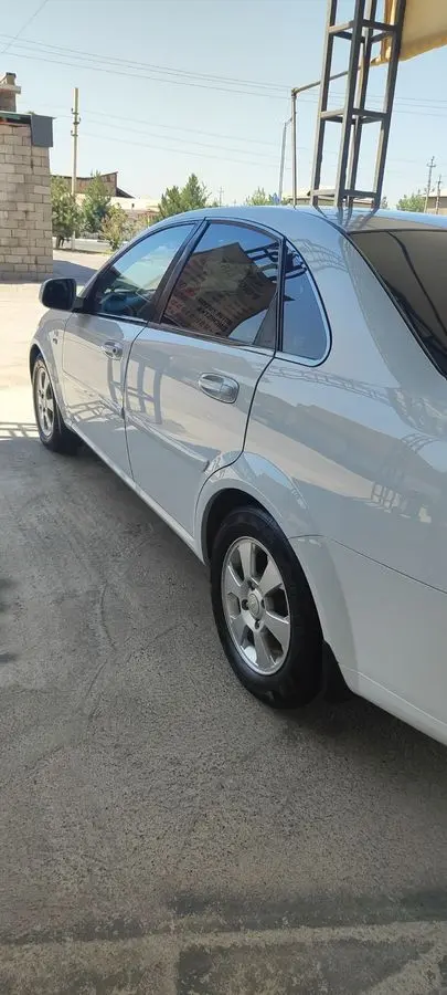 Продается Chevrolet Lacetti в хорошем состоянии